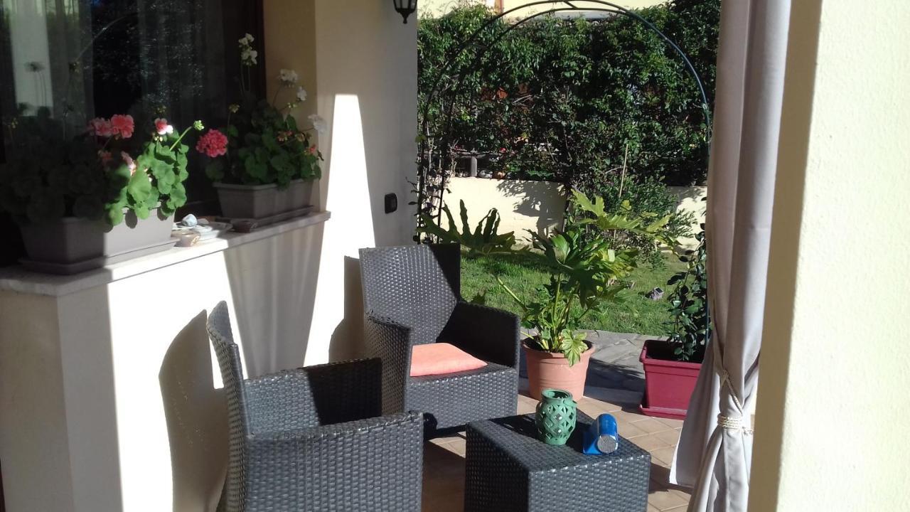 Casa Vacanze Menta Fiorita Flumini di Quartu Exterior foto