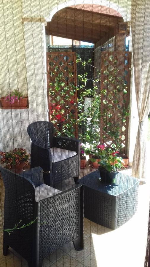 Casa Vacanze Menta Fiorita Flumini di Quartu Exterior foto